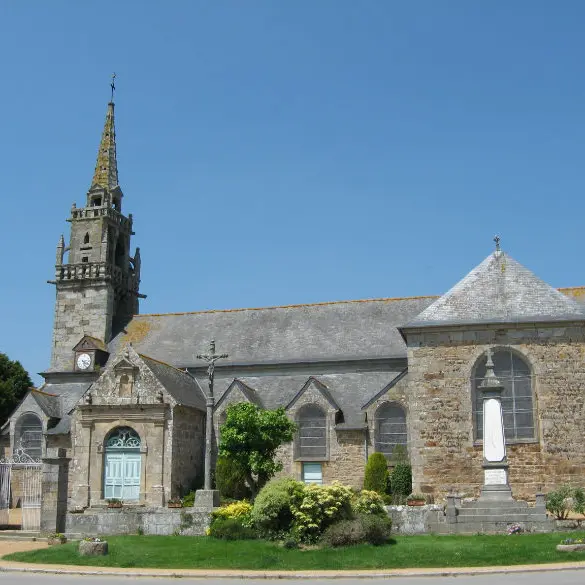 eglise_Saint-Pierre_Prat