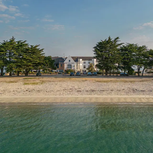 hotel de la pointe-cap-coz