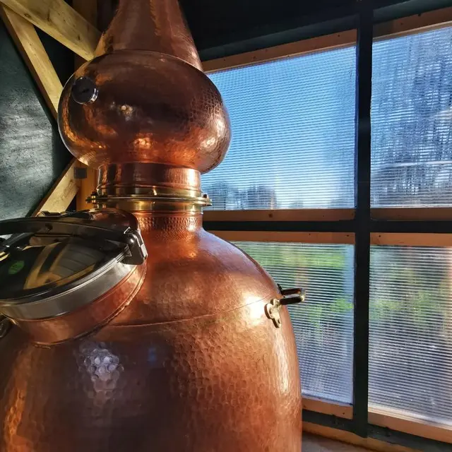 Visite de Mammen  distillerie  - Pouldreuzic - Pays Bigouden