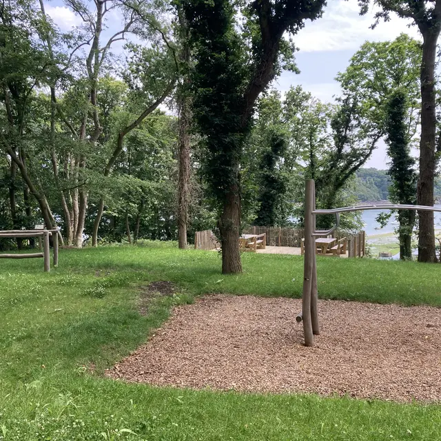 Aire de jeu Bois de Lan Goc Lézardrieux