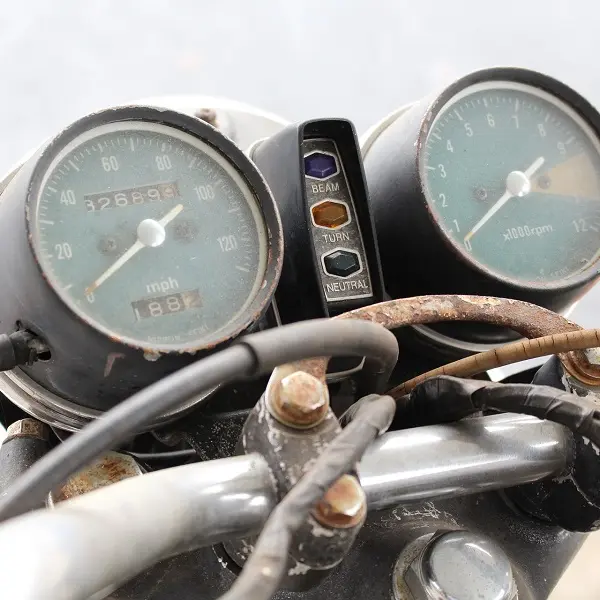 Puces mécaniques - Ploneour-Lanvern - Pays Bigouden