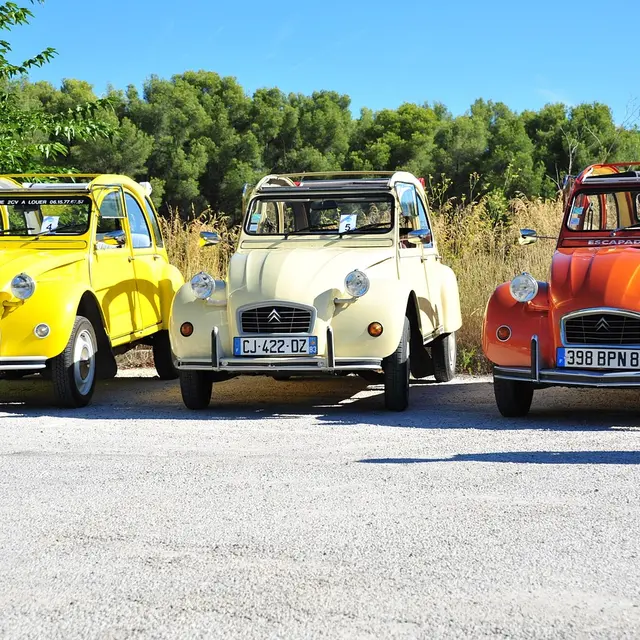 Rassemblement véhicules anciens - Ploneour-lanvern - pays bigouden