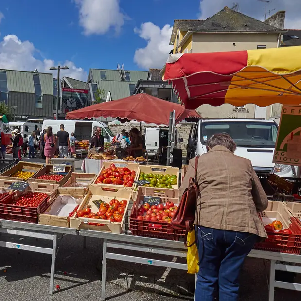 quimper-marche-du-samedi-photo-bernard-galeron-1-1-1