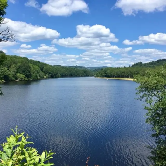 Lac de Ste Hélène, à Bujaleuf_1