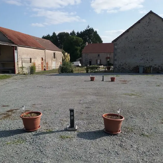 Aire d'accueil camping-car de la Grande Roche_1