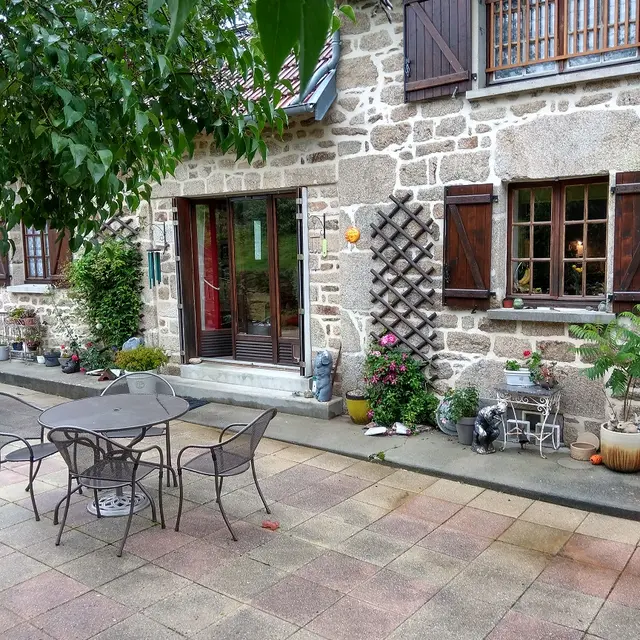 Chambre d’hôtes Référence Le Papillon Rouge_1