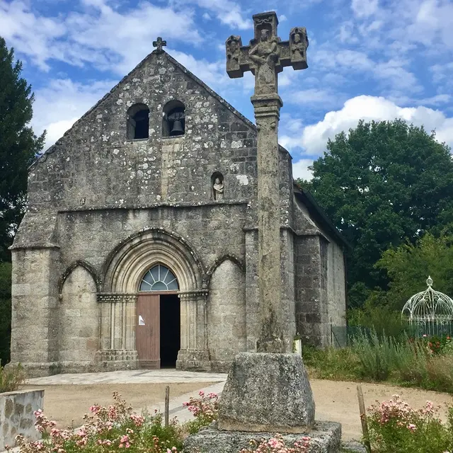 Eglise et croix de Cheissoux_1