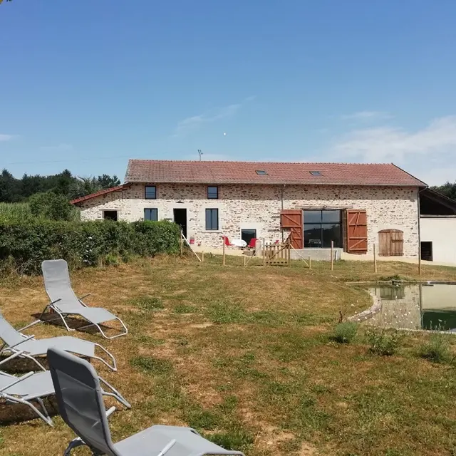 Gîte La Ribière Chomeau, à Bujaleuf (extérieur)_1