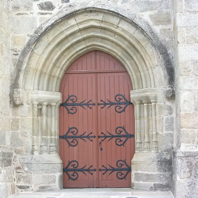 Eglise Saint Médard de Burgnac_1