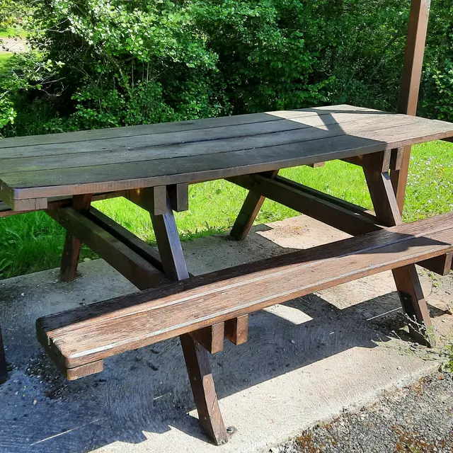 aire-pique-nique-saint-martin-des-combes-table-tourisme-vallee-isle