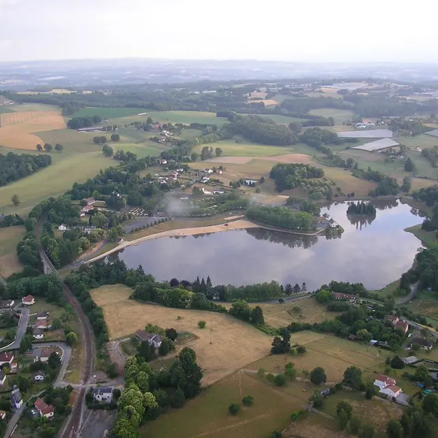 Pêche en 1ère catégorie plan d'eau de Saint-Yrieix_2