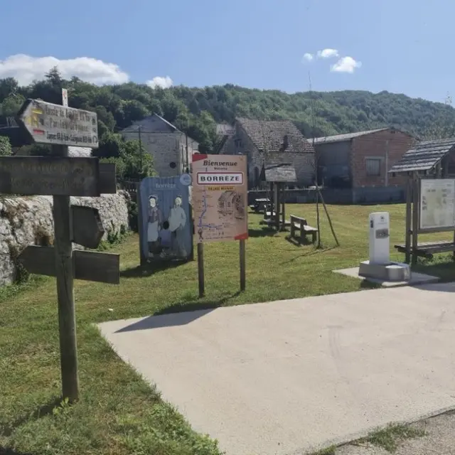 Aire camping car Borrèze