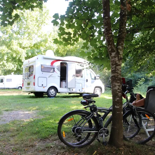 Aire de camping car - ferme Coumet