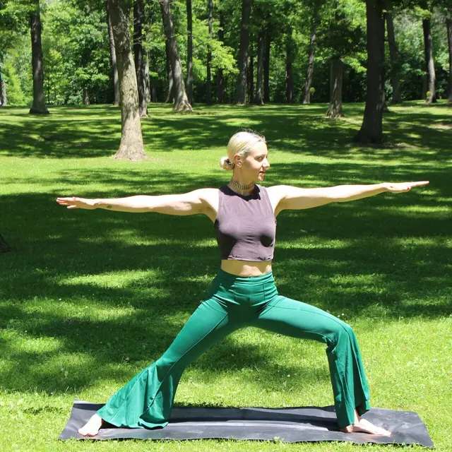 Born to be Yogini - Lac de Saint-Pardoux