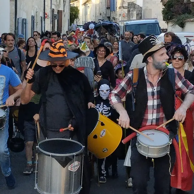 Déambulation halloween eymet Oct (1)