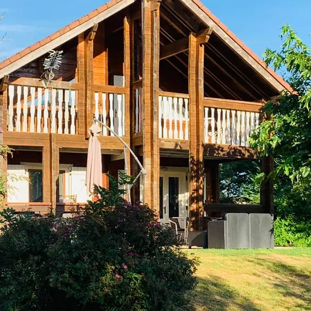 Gite-1-les-chalets-de-Meilhac