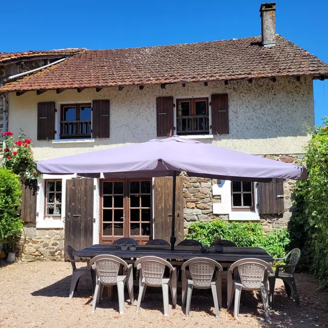Gite Merlot front terrace