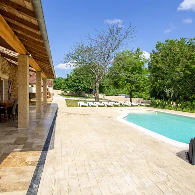 Gite Domaine Les Pierres du Sarladais- La Noyeraie