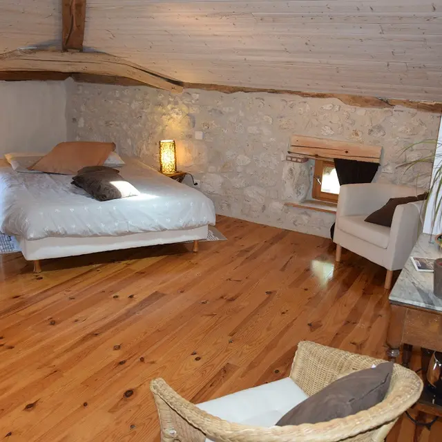 HLOAQU047FS0020H_chambre2.3.jpg