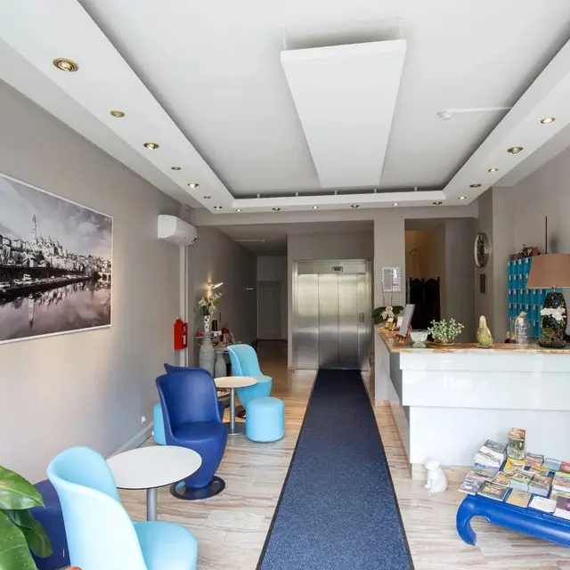 Hotel-Bristol-accueil 2