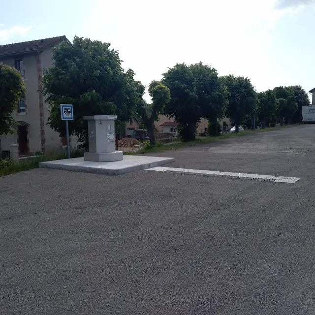 Aire de camping-car Saint-Victurnien