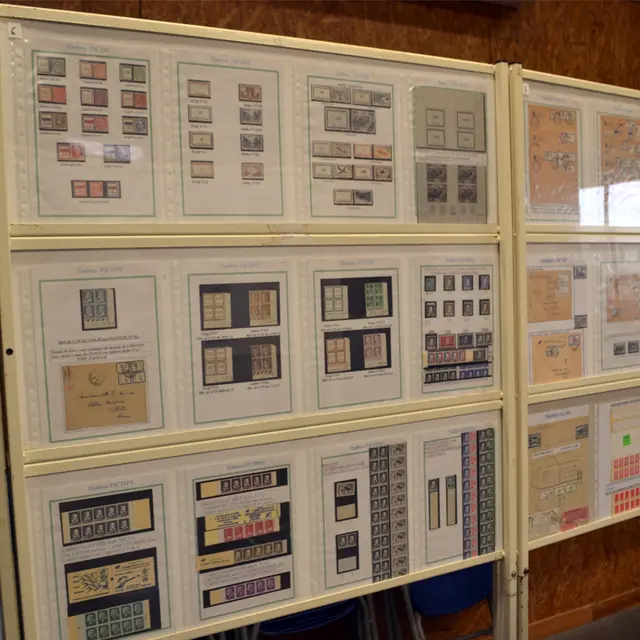Image-Exposition-de-timbres
