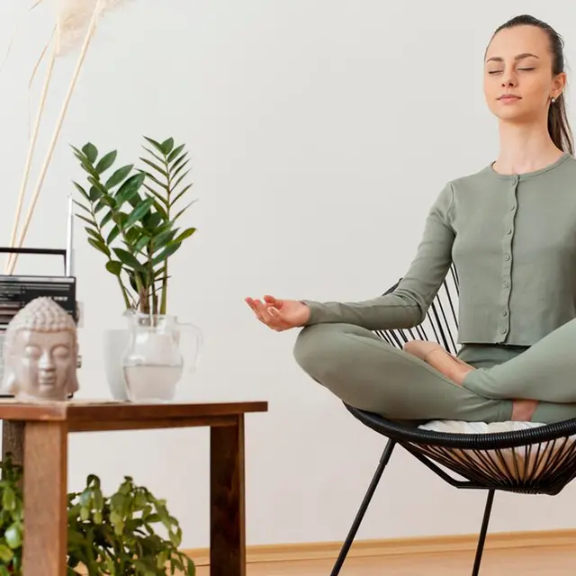 Image-Yoga-sur-chaise