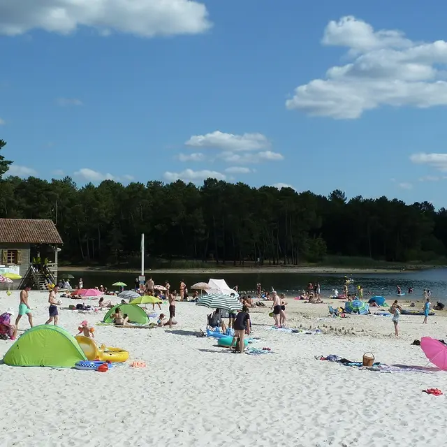 Plage de l'étang de La Jemaye