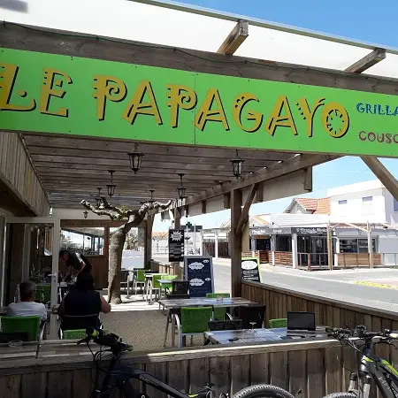 Le Papagayo6