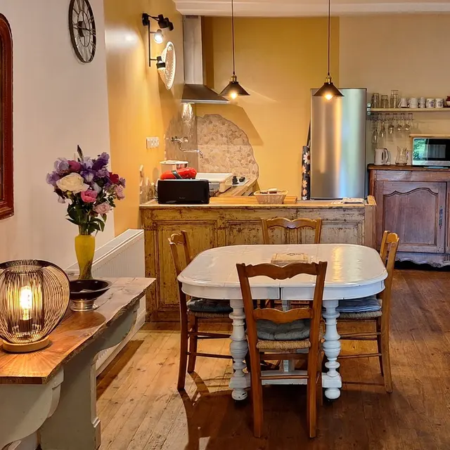Pièce à vivre salle à manger et cuisine