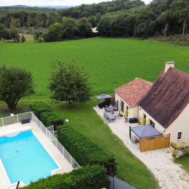 VUE AERIENNE D'ENSEMBLE 2 2