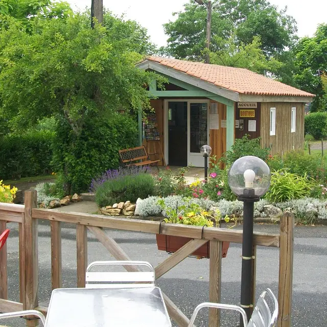 Camping La Bastide (Villefranche-du-perigord, Villefranche-du-Prigord) |  Dordogne Prigord Tourisme