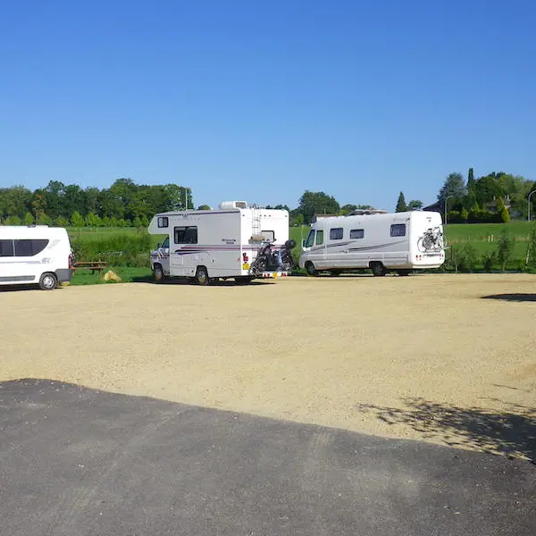 Aire d'accueil camping-car_1