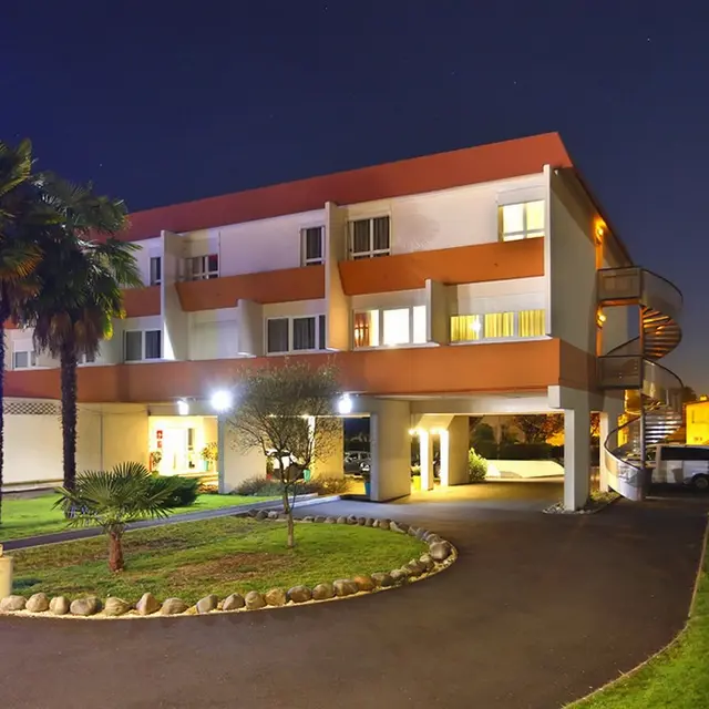 Atlantic Hôtel - Pau - Extérieur nuit