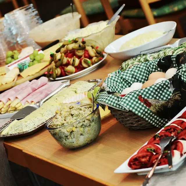 buffet-974742_1280