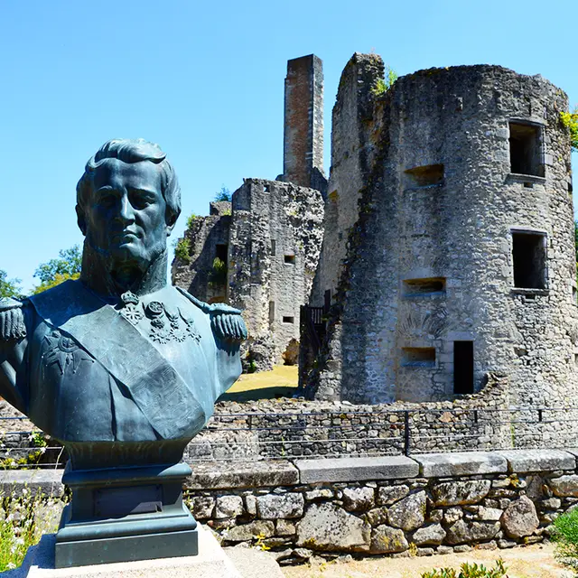 chateau-des-cars
