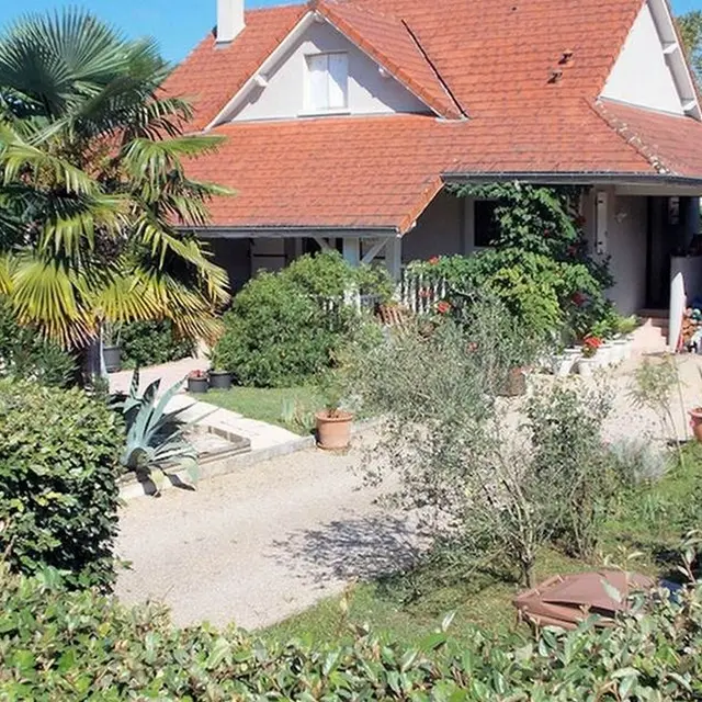 Chambre d'hôtes ici 64 - Bizanos - jardin