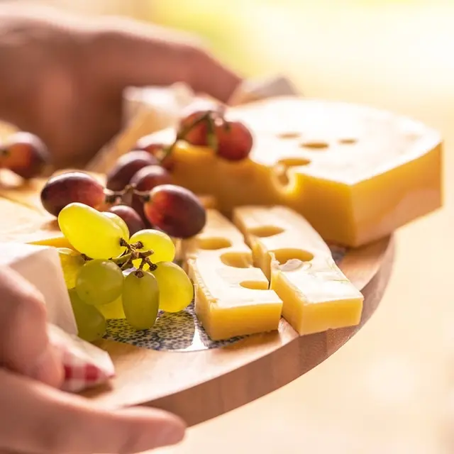 cheese-platter-6153716_1280