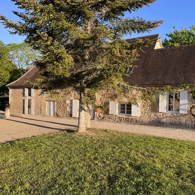 domaine-ecrin-lumiere-gites-campsegret-tourisme-vallee-isle