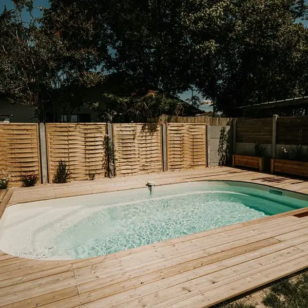 extérieur piscine [800x600]