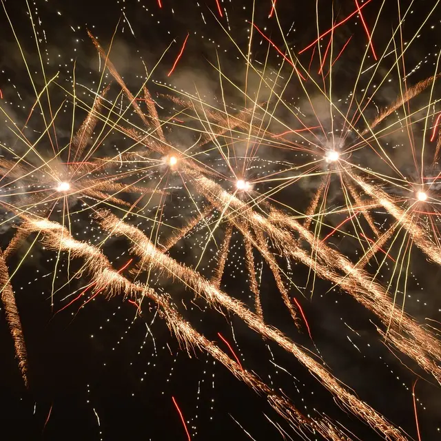 fireworks-604207_1280