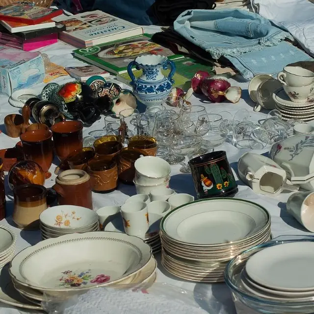 flea-market