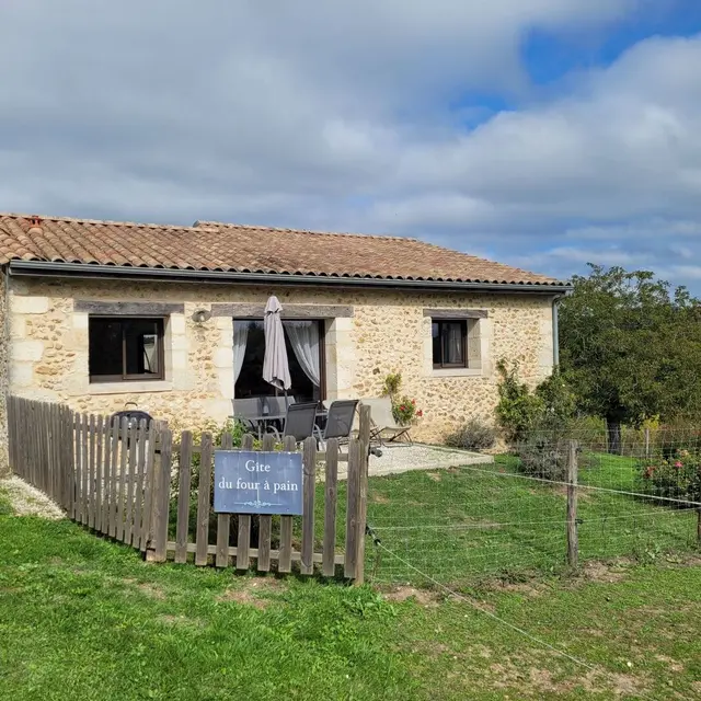 gite-du-four-a-pain-sudrie-bourrou