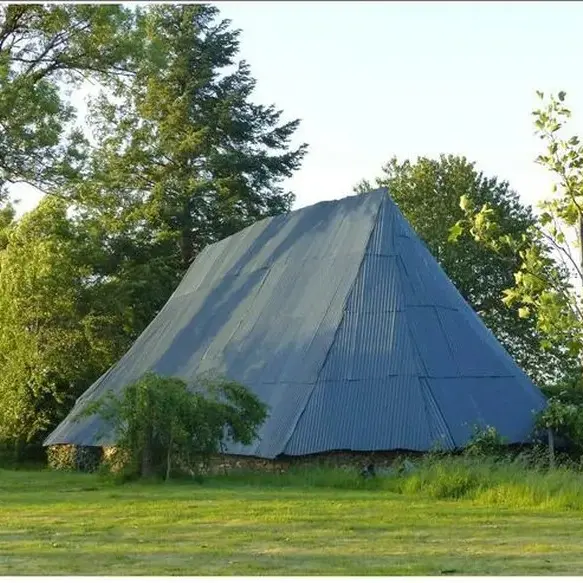 grange ovalaire ©Pierre Thibaud