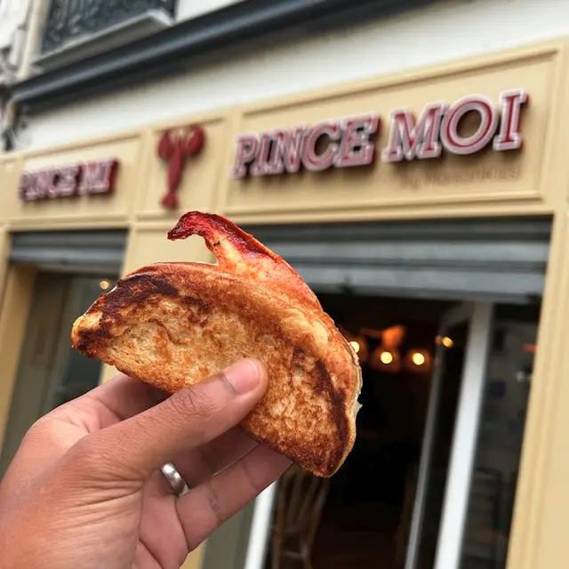 Pince mi Pince moi - Pau - l'enseigne