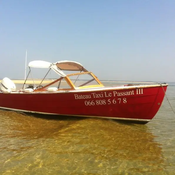 le passant bateau taxi