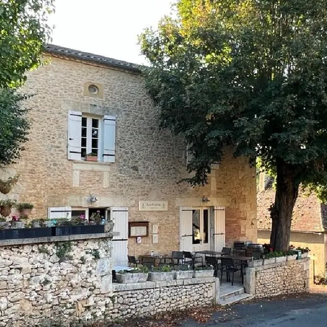 les cèdres Saint Marcel du Périgord