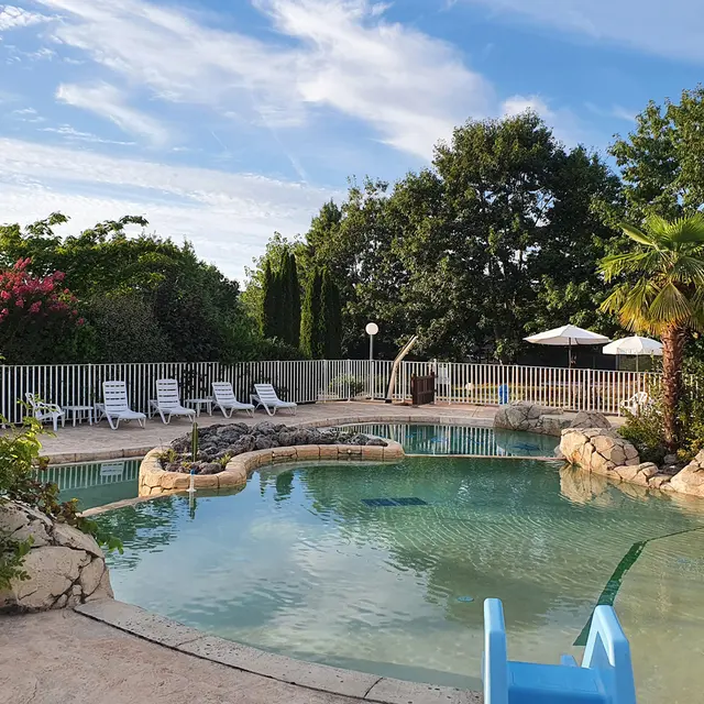 paradisiaque_domaine_chapelle_correze_vacances_piscine_gite