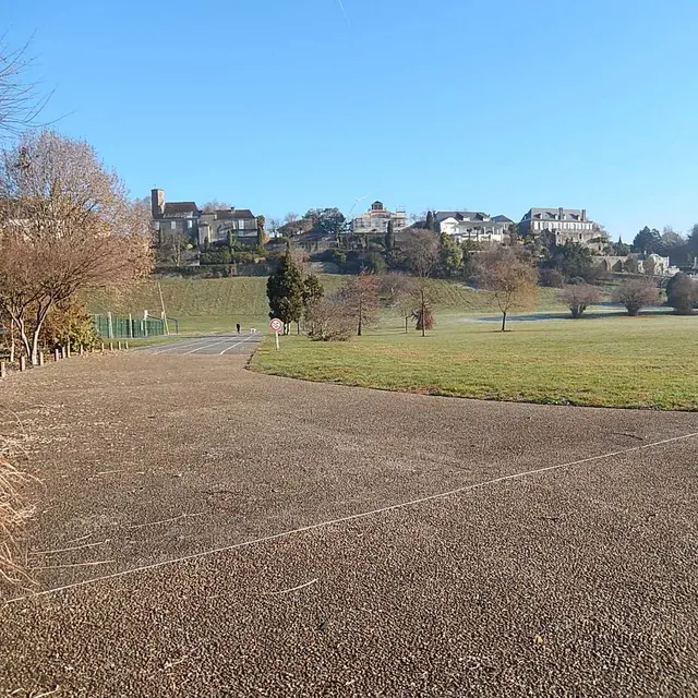 Lescar - plateau sportif - piste athlétisme