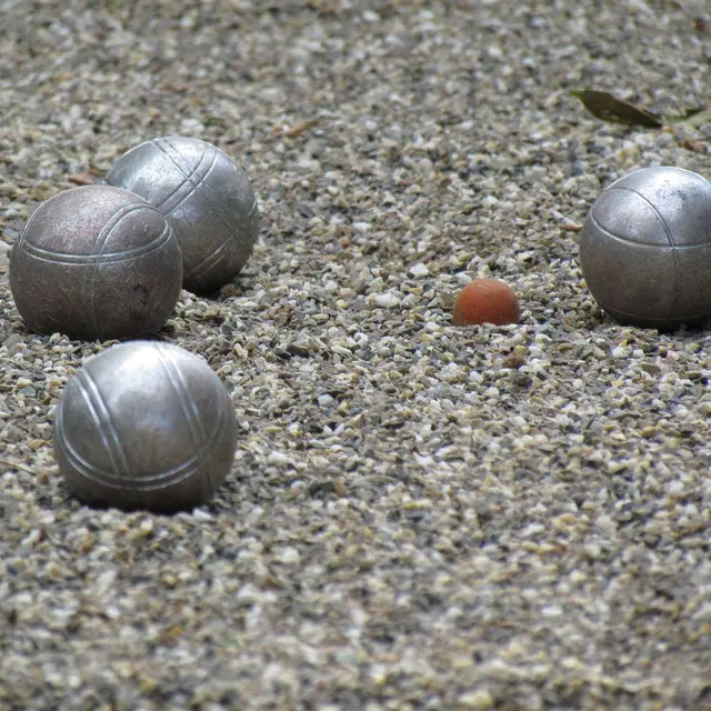 Concours de pétanque